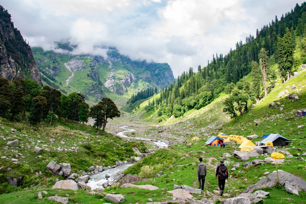 hampta passs trek